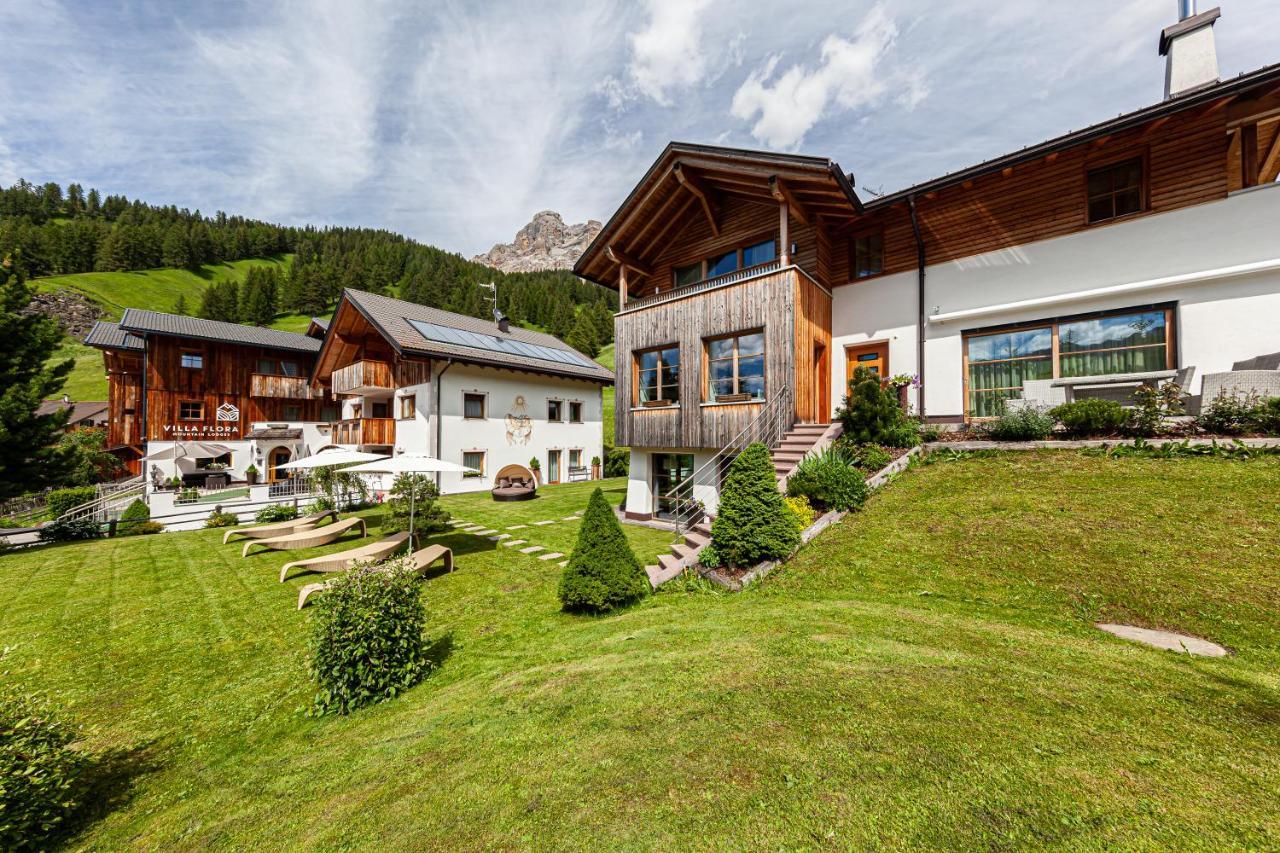 Villa Flora Mountain Lodges サン・カッシアーノ エクステリア 写真