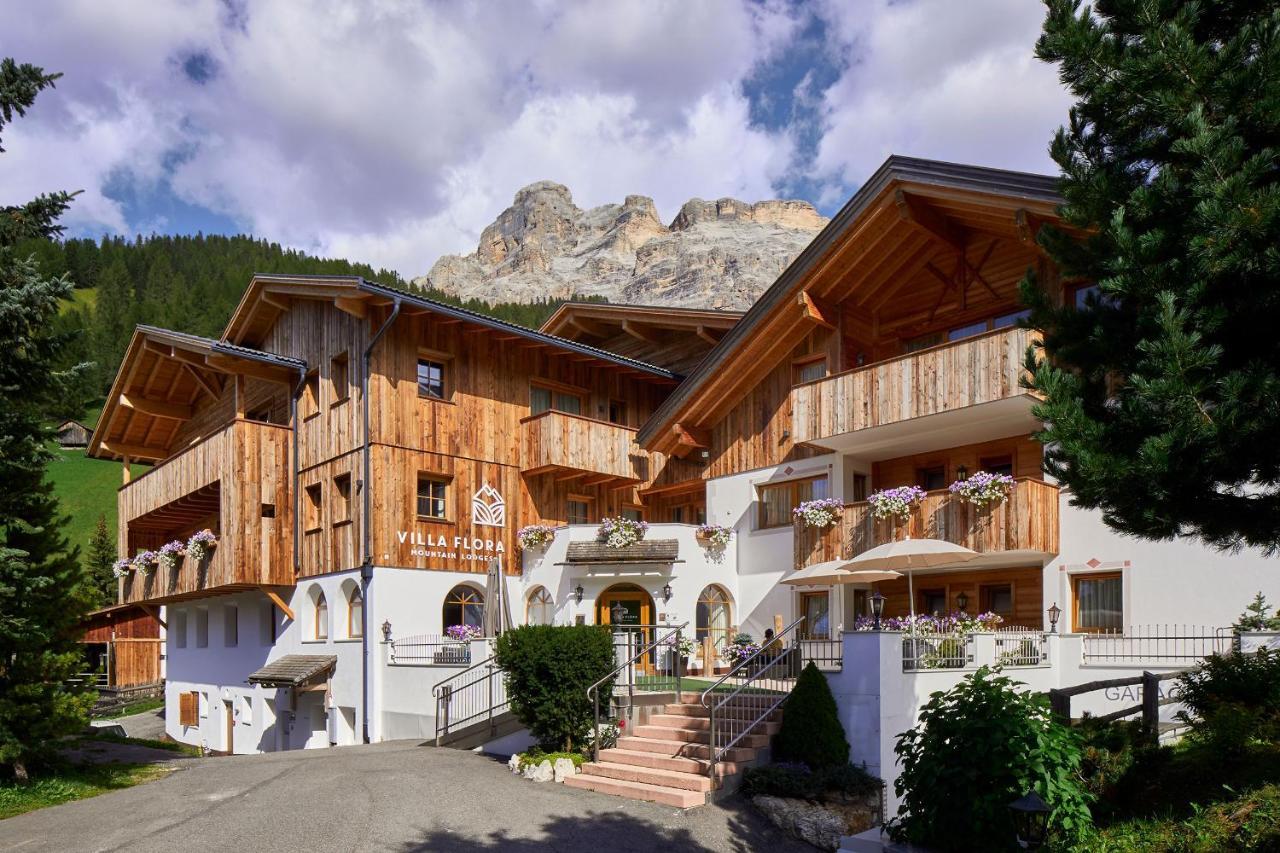 Villa Flora Mountain Lodges サン・カッシアーノ エクステリア 写真