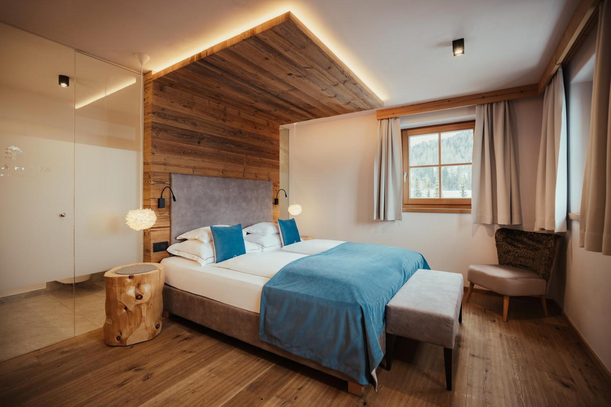 Villa Flora Mountain Lodges サン・カッシアーノ エクステリア 写真