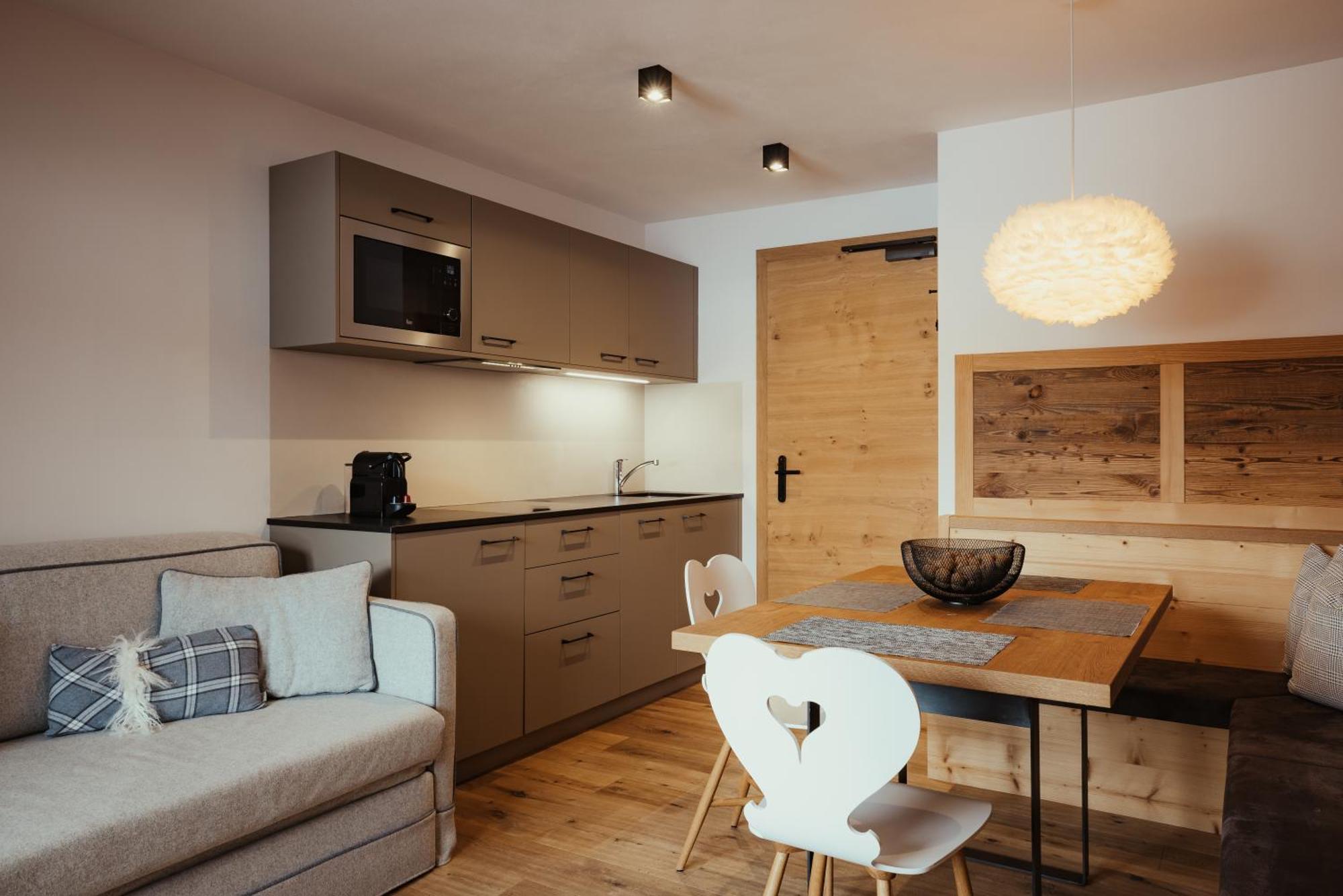 Villa Flora Mountain Lodges サン・カッシアーノ エクステリア 写真