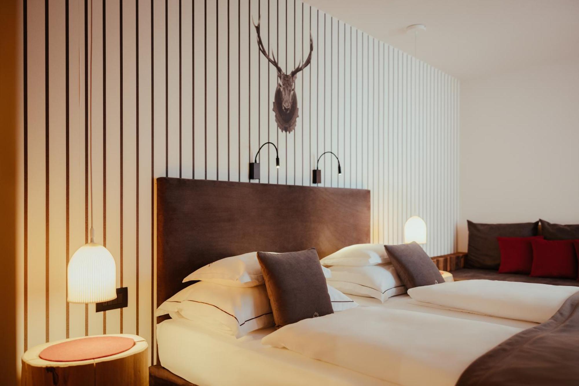 Villa Flora Mountain Lodges サン・カッシアーノ エクステリア 写真
