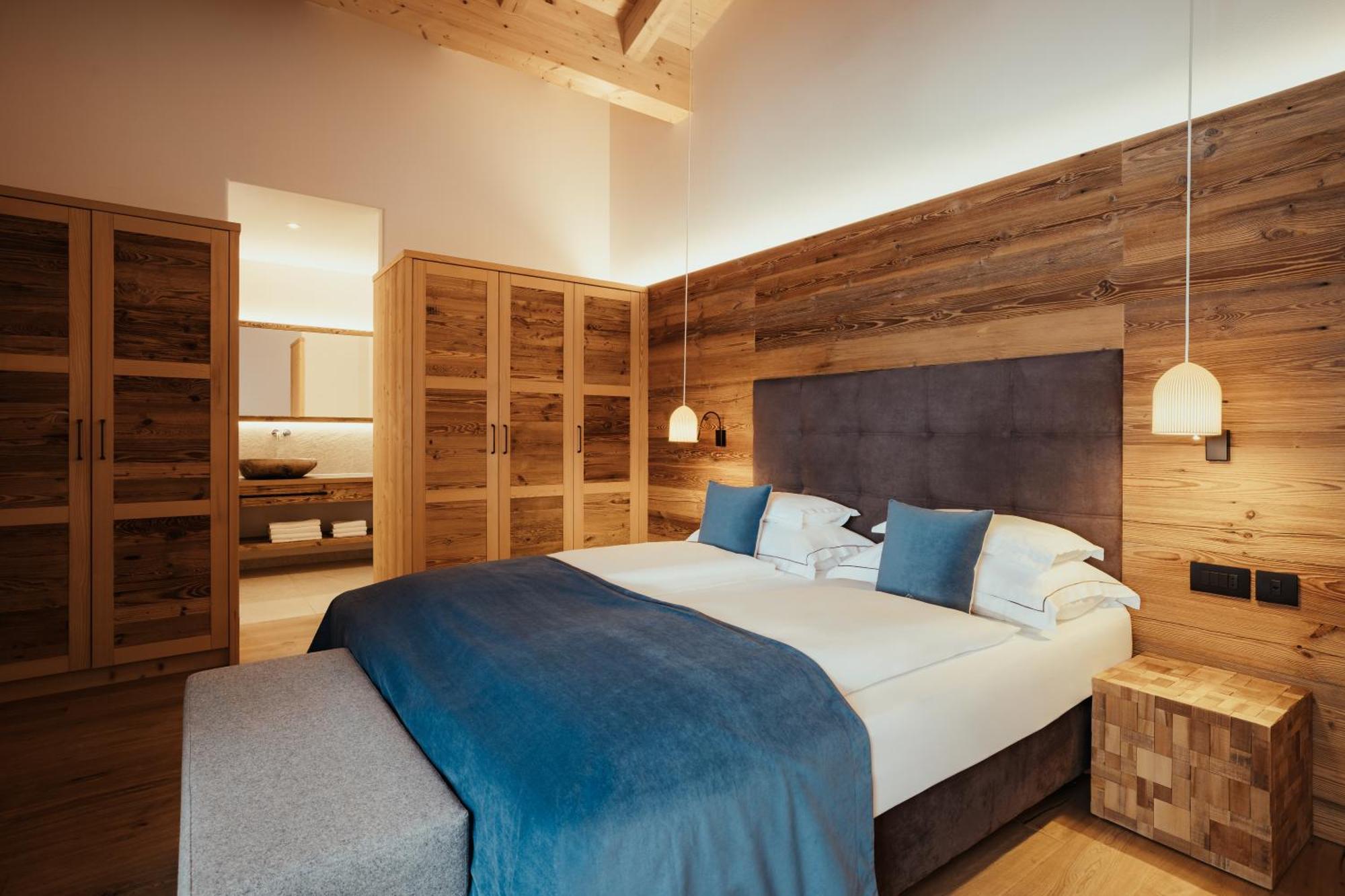 Villa Flora Mountain Lodges サン・カッシアーノ エクステリア 写真