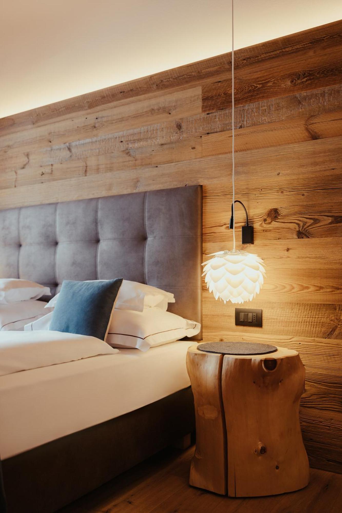 Villa Flora Mountain Lodges サン・カッシアーノ エクステリア 写真